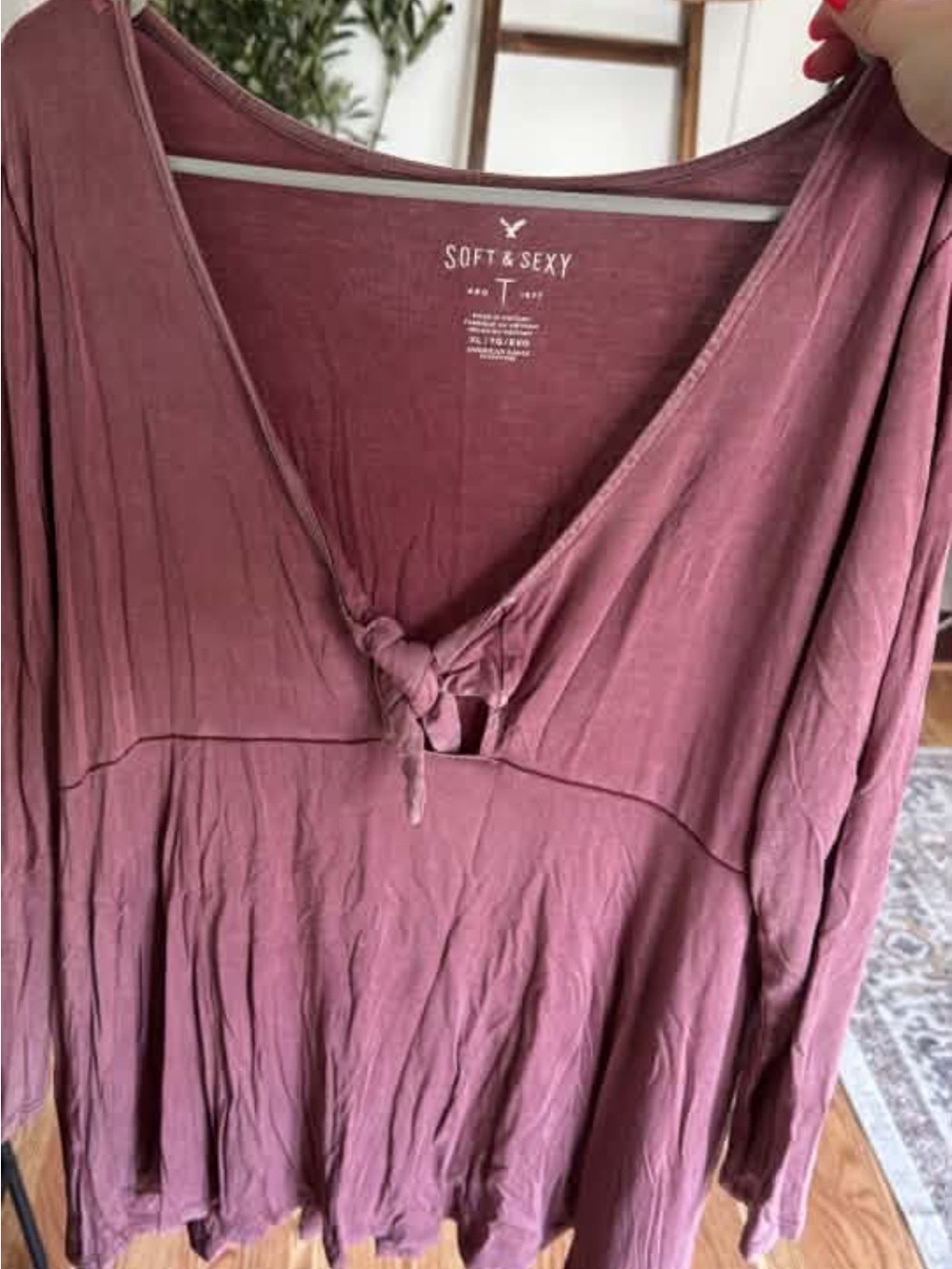 American Eagle Outfitters Mauve Tie-Front V-Neck Long Sleeve Top